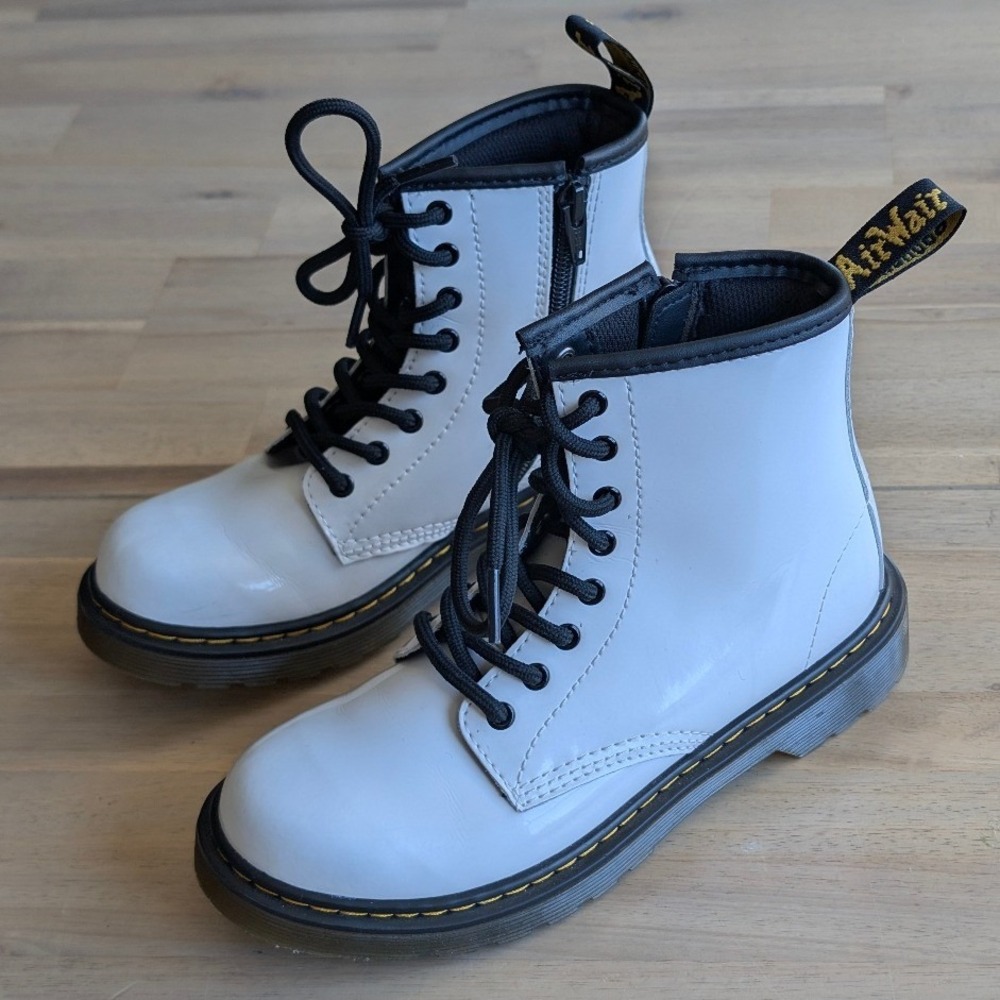 Dr. Martens Delaney White‎ Patent Leather Lace Up Side Zip Boots Kids Size 2